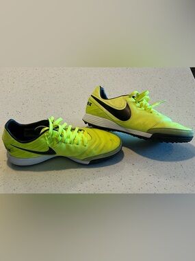 Nike Men’s Turf Shoes - Volt/Black